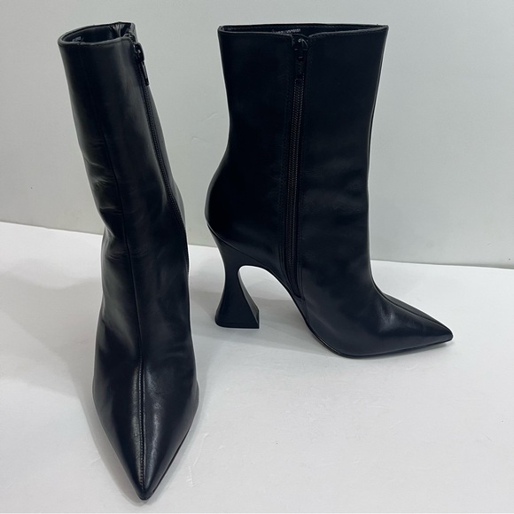 Steve Madden Vivy Black leather booties - Picture 7 of 10